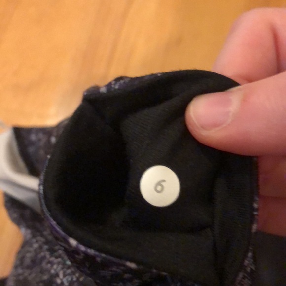 Lululemon leggings - Picture 5 of 5